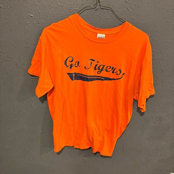 Auburn Go Tigers T-Shirt - Picture 1 of 4
